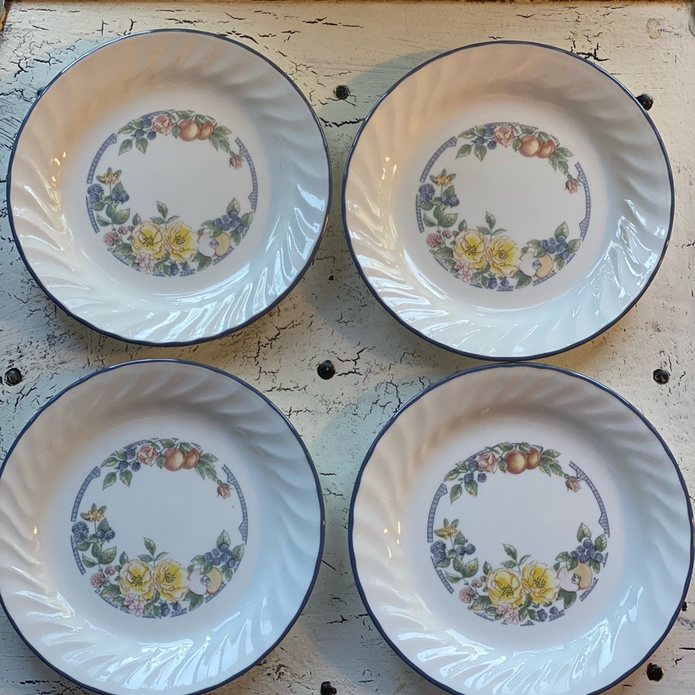 4 Corelle Orchard Rose7.25” Bread / Appetizer Plate